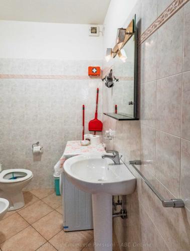 appartamento_2_agriturismocastelfranco_raw_12_bagno_ps